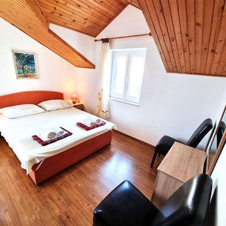 Apartmani Banic 포스티라 외부 사진
